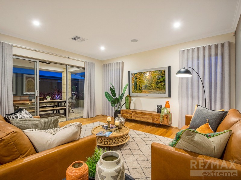 16 Helios Street, Eglinton WA 6034