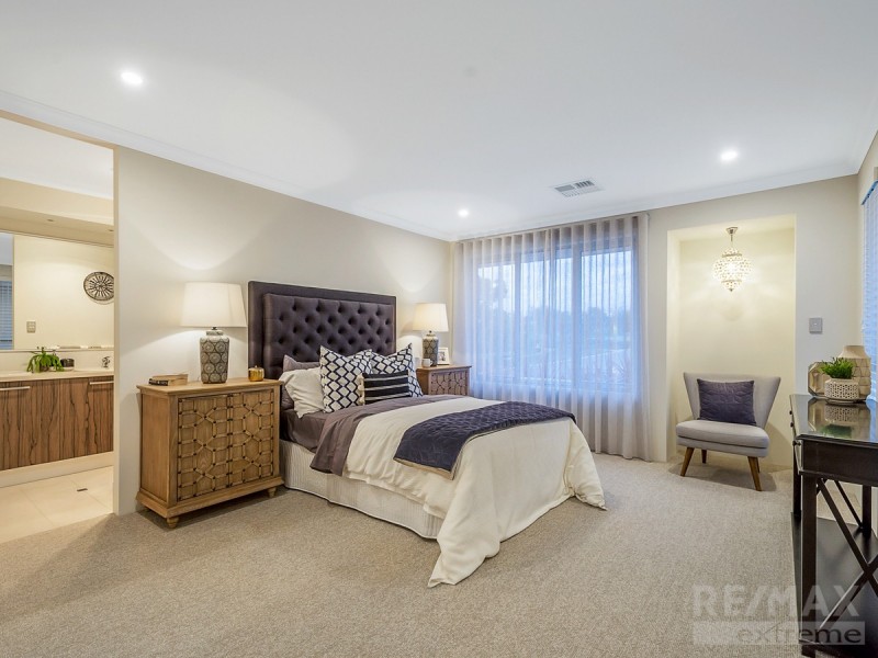 16 Helios Street, Eglinton WA 6034