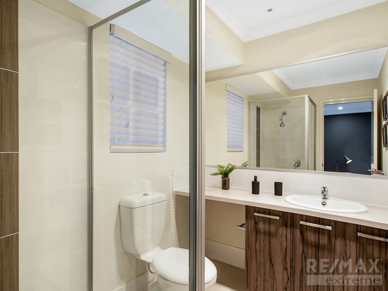 16 Helios Street, Eglinton WA 6034