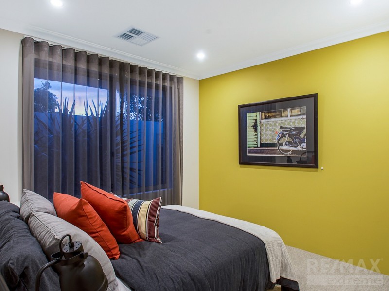 16 Helios Street, Eglinton WA 6034