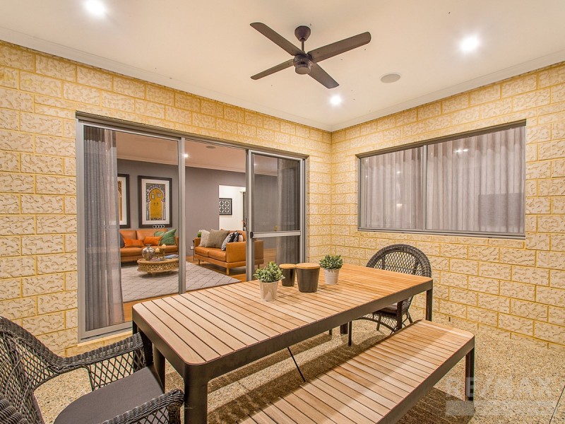 16 Helios Street, Eglinton WA 6034