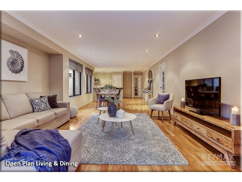 11 Fairbourne Approach, Butler WA 6036