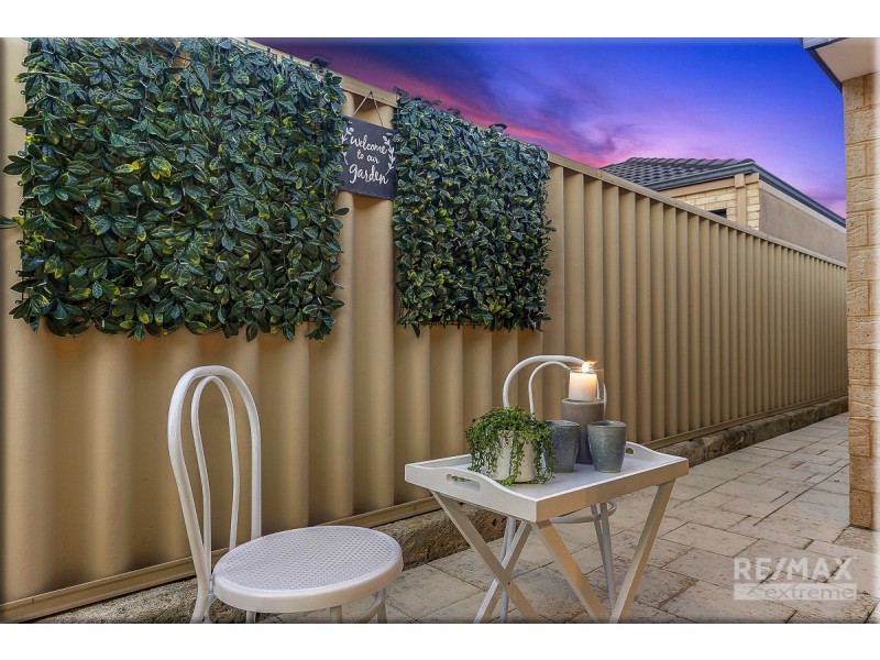 11 Fairbourne Approach, Butler WA 6036