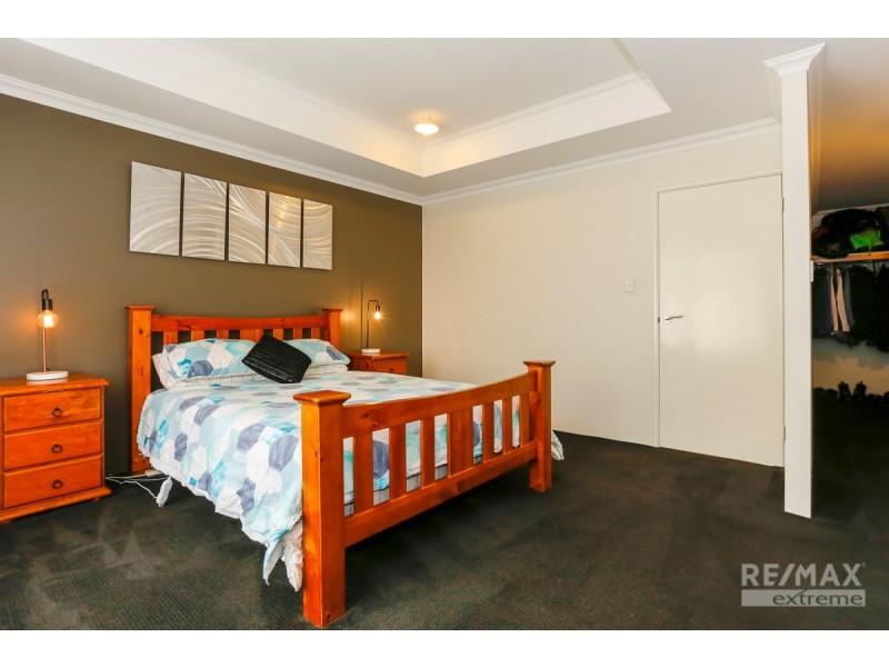 33 Windjammer Parkway, Jindalee WA 6036
