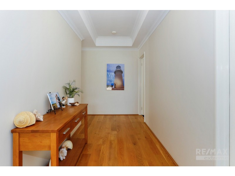 33 Windjammer Parkway, Jindalee WA 6036