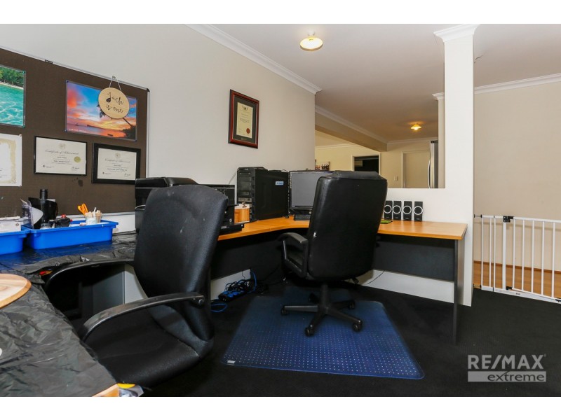 33 Windjammer Parkway, Jindalee WA 6036