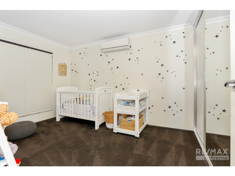 33 Windjammer Parkway, Jindalee WA 6036