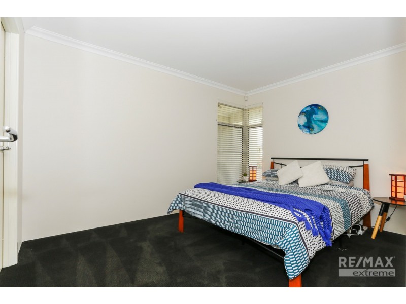 33 Windjammer Parkway, Jindalee WA 6036