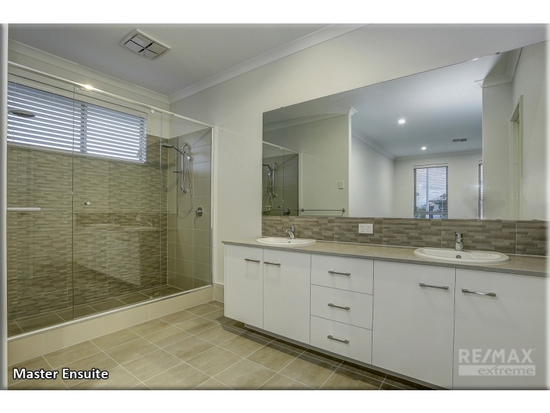 13 Silas Parade, Alkimos WA 6038