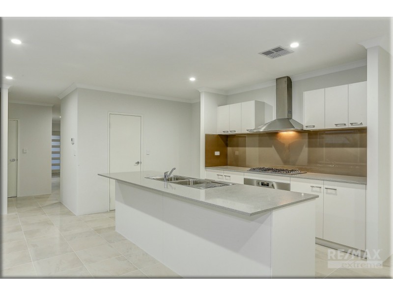 13 Silas Parade, Alkimos WA 6038