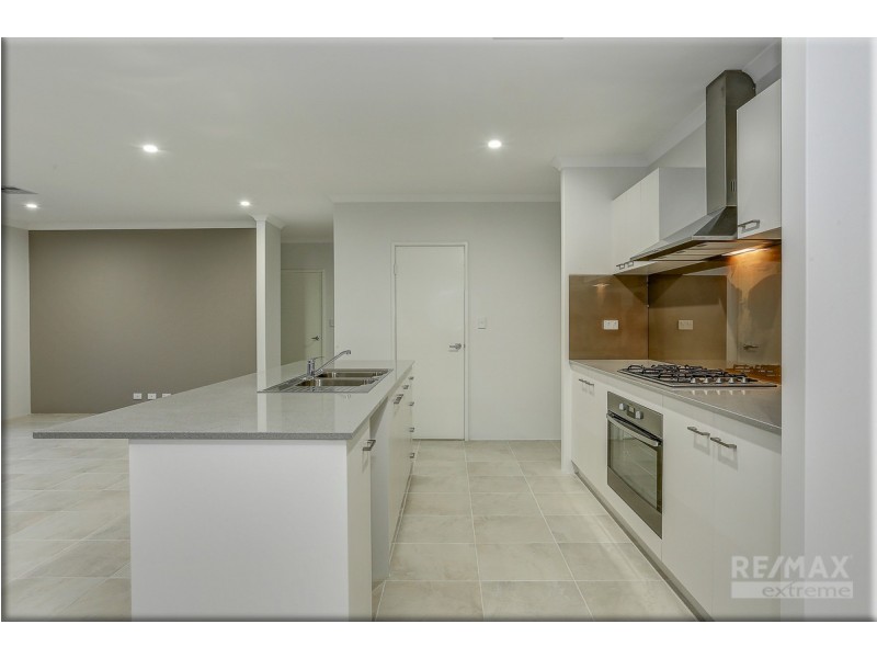 13 Silas Parade, Alkimos WA 6038