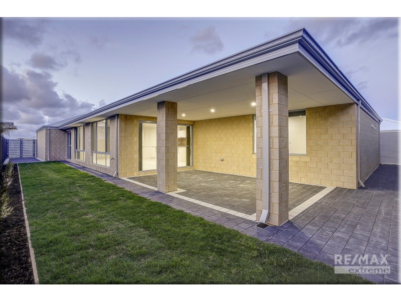 13 Silas Parade, Alkimos WA 6038