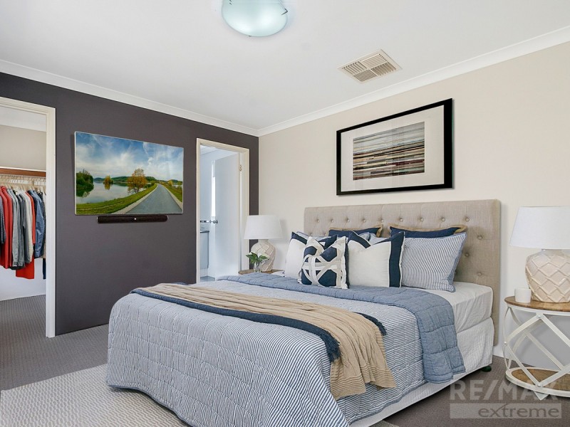 17b Ormond Bend, Butler WA 6036