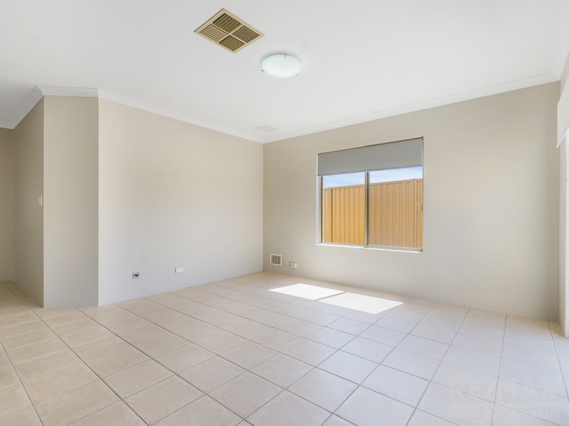 17b Ormond Bend, Butler WA 6036