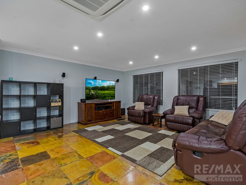 10 Ailsacraig Ramble, Kinross WA 6028