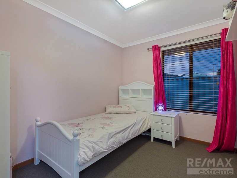 10 Ailsacraig Ramble, Kinross WA 6028