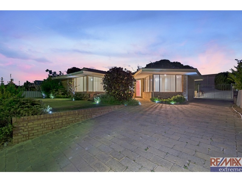 21 St Ives Drive, Yanchep WA 6035