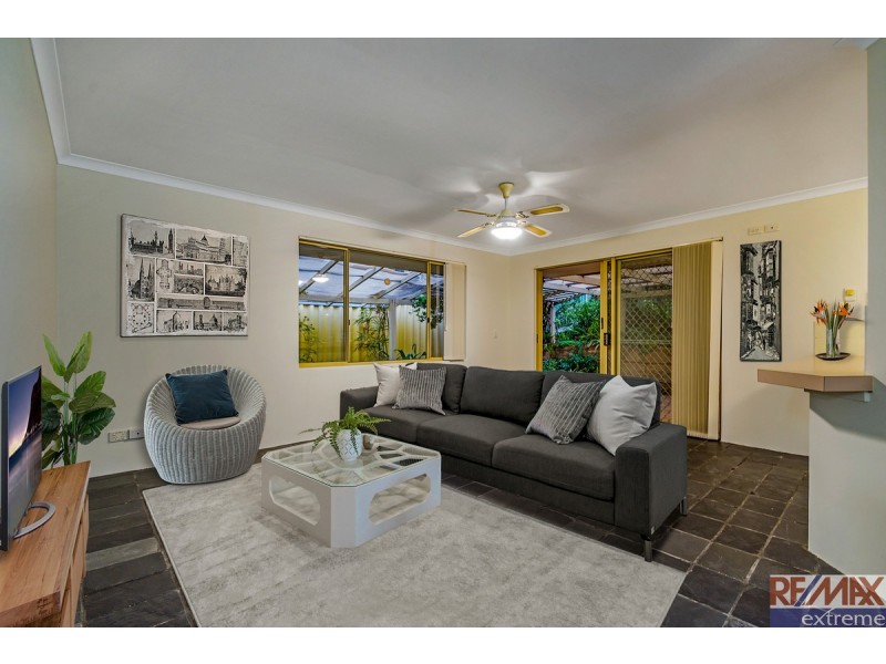 21 St Ives Drive, Yanchep WA 6035