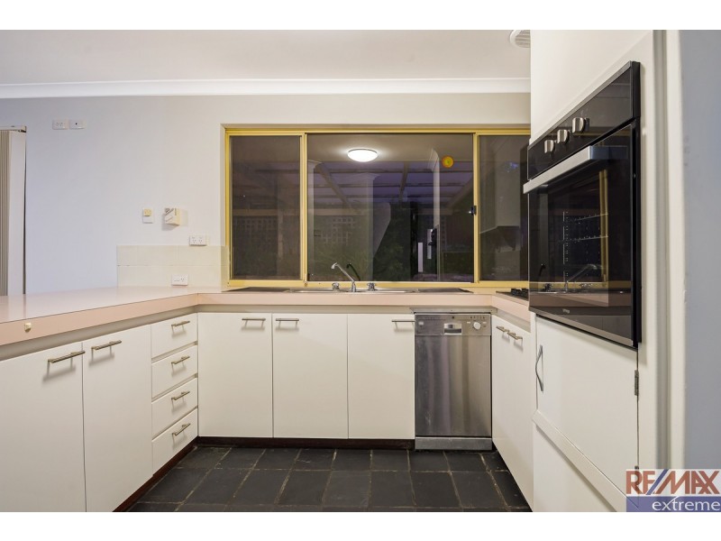 21 St Ives Drive, Yanchep WA 6035