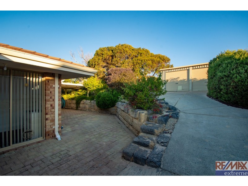 21 St Ives Drive, Yanchep WA 6035