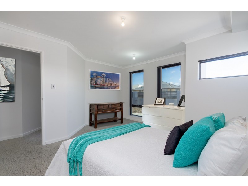 9 Dirleton Loop, Butler WA 6036