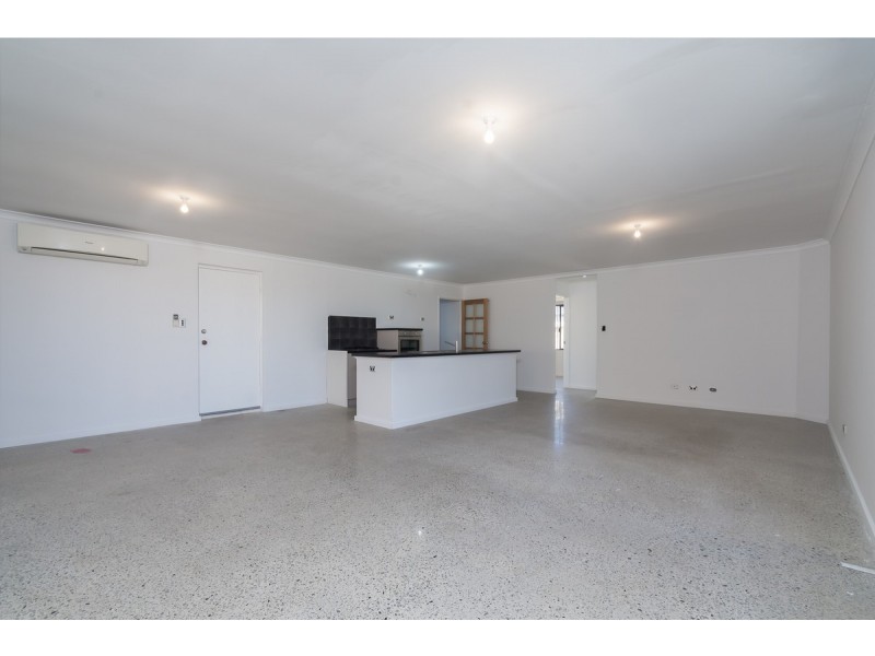 9 Dirleton Loop, Butler WA 6036
