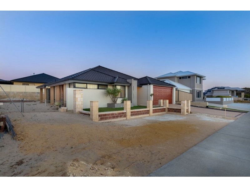 194 Lagoon Drive, Yanchep WA 6035