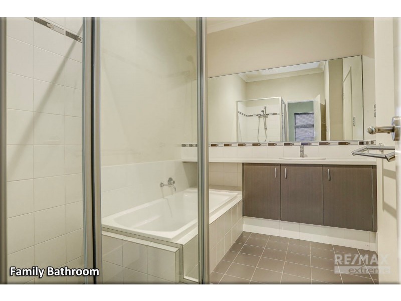 55B Helmsdale Loop, Butler WA 6036