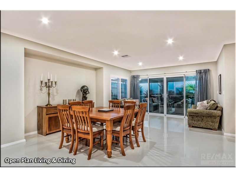 4 Course Way, Alkimos WA 6038