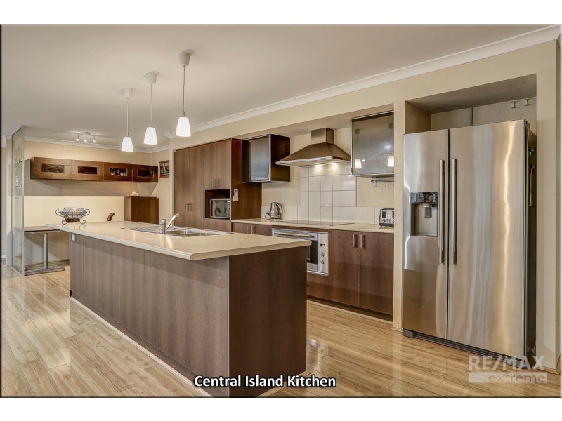 18 Beachwood Crescent, Butler WA 6036