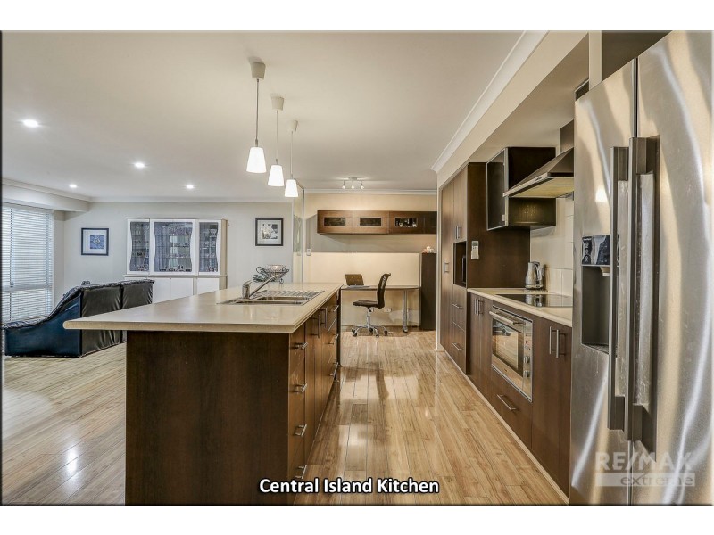 18 Beachwood Crescent, Butler WA 6036