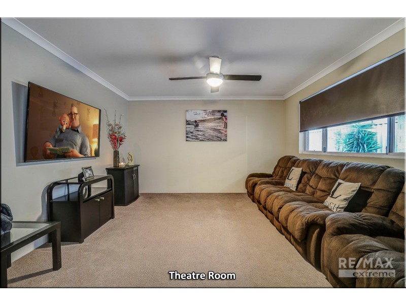 18 Beachwood Crescent, Butler WA 6036