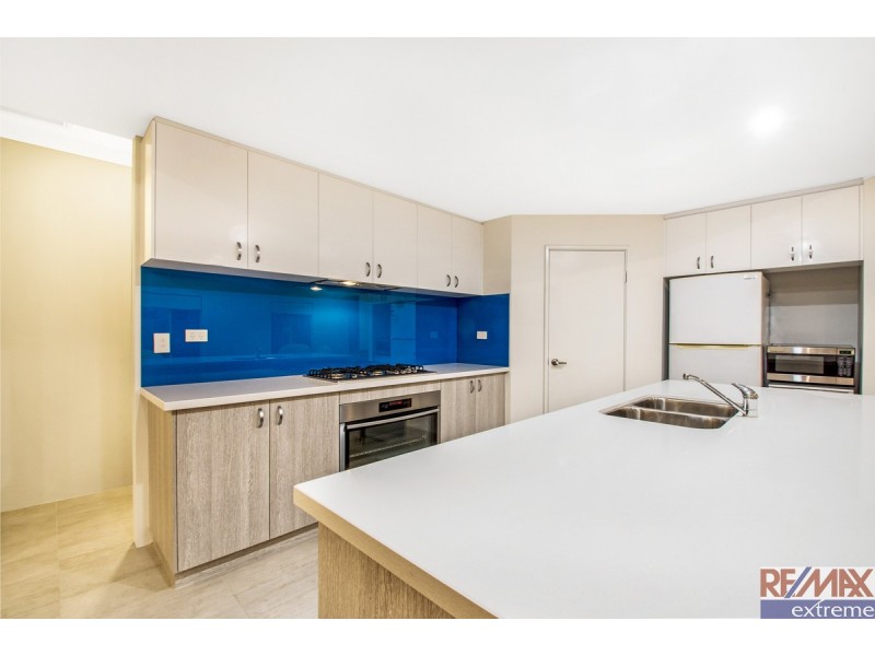 35 Trumpeter Parade, Yanchep WA 6035