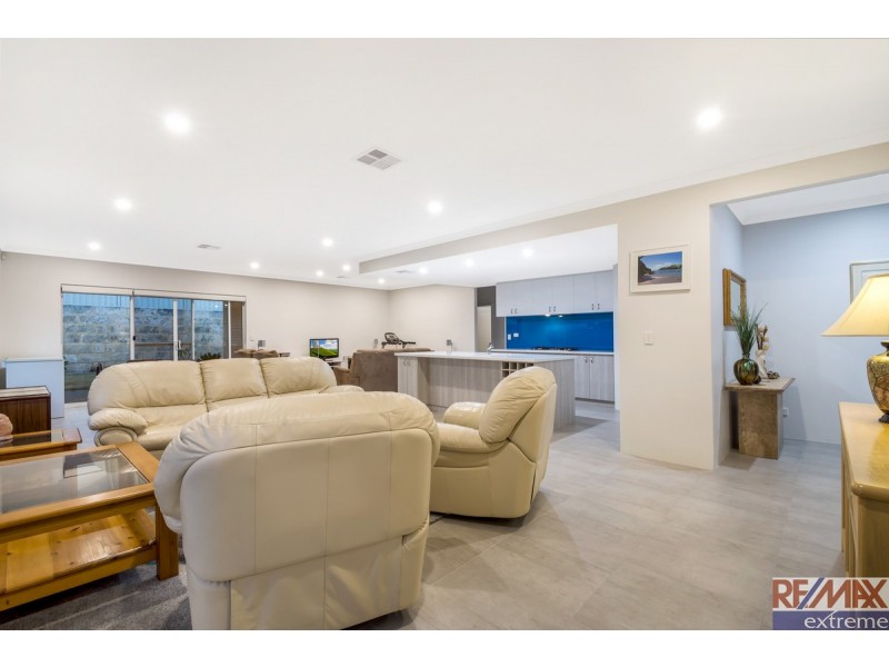 35 Trumpeter Parade, Yanchep WA 6035