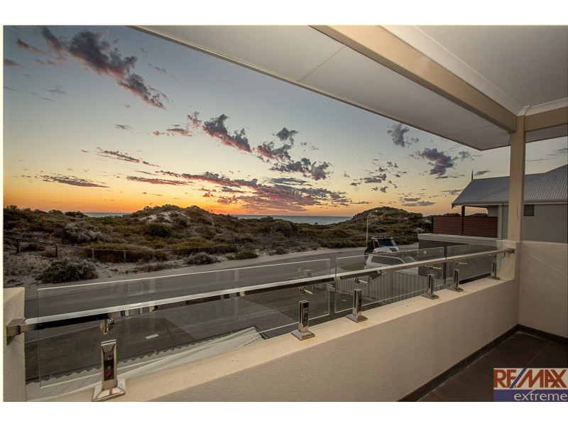 35 Trumpeter Parade, Yanchep WA 6035