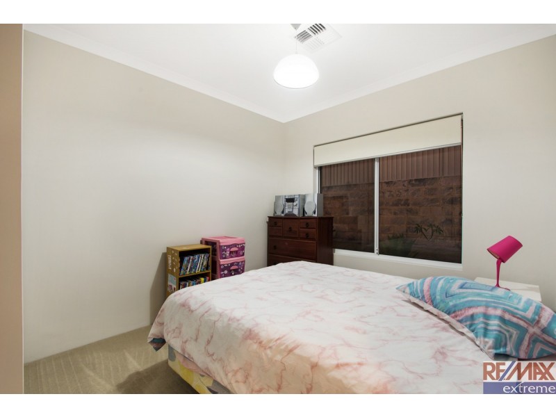 35 Trumpeter Parade, Yanchep WA 6035