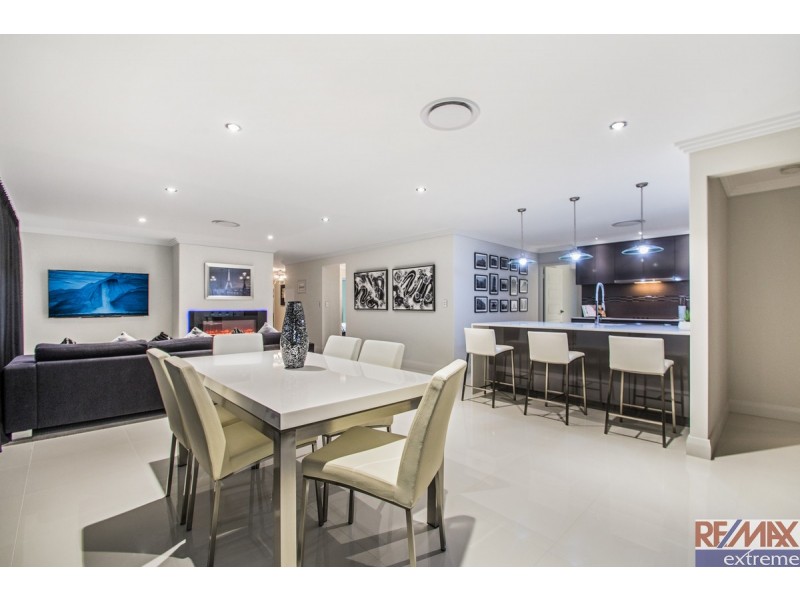 16 Blackwood Meander, Yanchep WA 6035