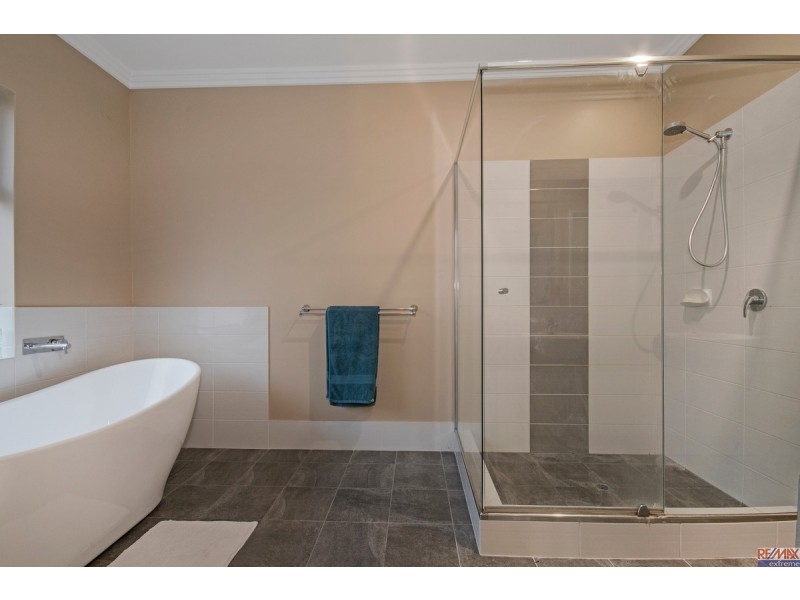 15 Grenadier Street, Two Rocks WA 6037