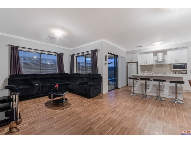 12 Garigal Street, Yanchep WA 6035