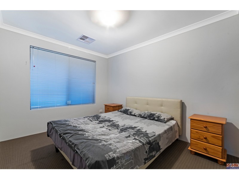 12 Garigal Street, Yanchep WA 6035