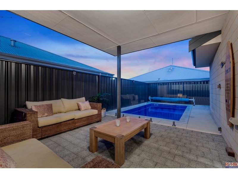 12 Garigal Street, Yanchep WA 6035