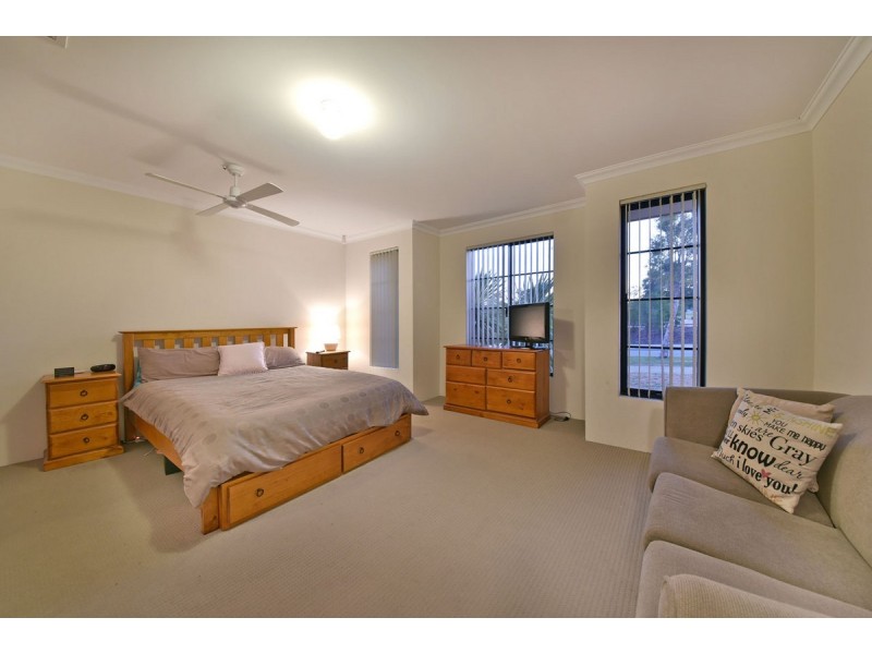 21 Helmsdale Loop, Butler WA 6036