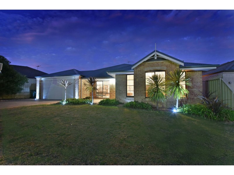 21 Helmsdale Loop, Butler WA 6036