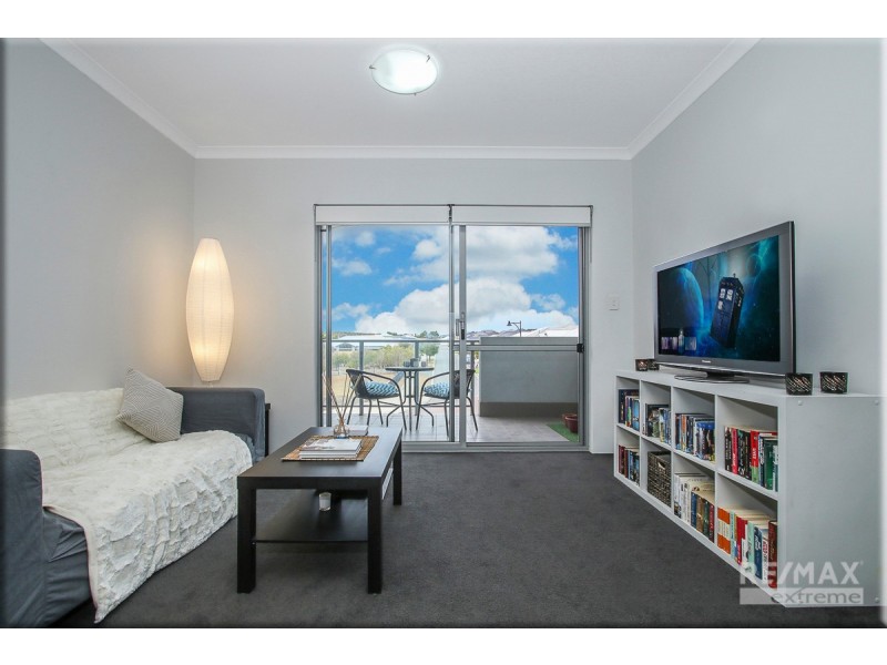 17/2 Royston Link, Butler WA 6036