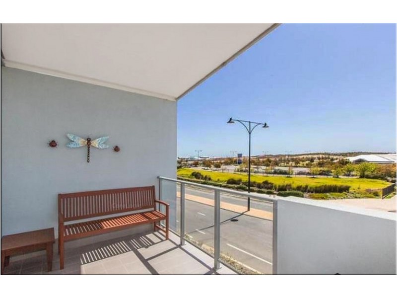 17/2 Royston Link, Butler WA 6036
