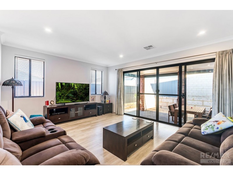 21 Gamboge Street, Eglinton WA 6034