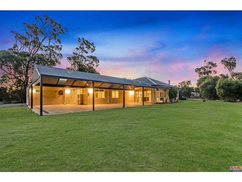 74 Cinnamon Meander, Two Rocks WA 6037