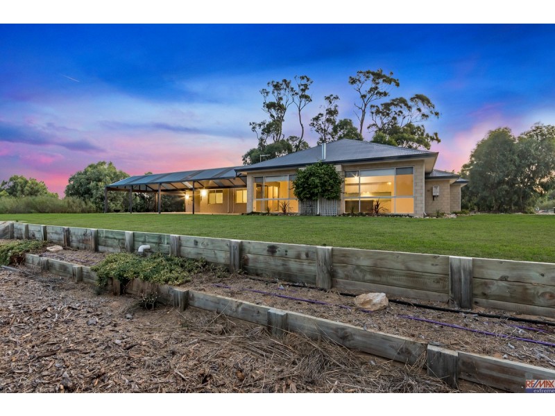 74 Cinnamon Meander, Two Rocks WA 6037