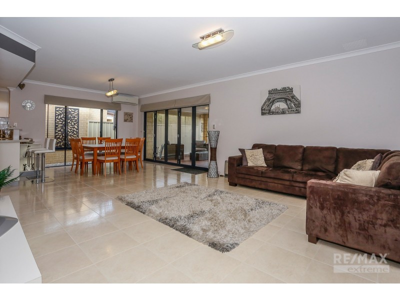 9 Seaspray Crescent, Jindalee WA 6036