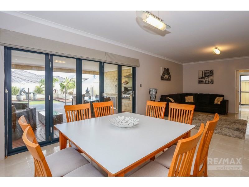 9 Seaspray Crescent, Jindalee WA 6036